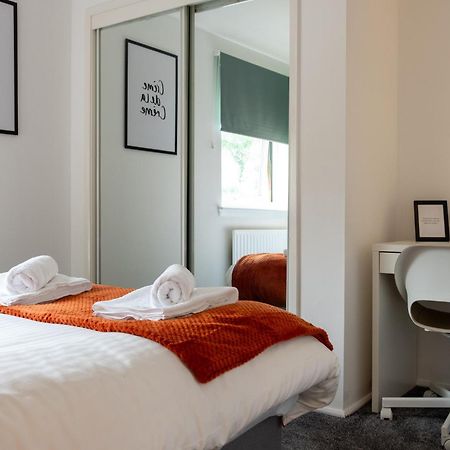 2 Bedroom Beautiful Apartment In Motherwell Mossend 외부 사진