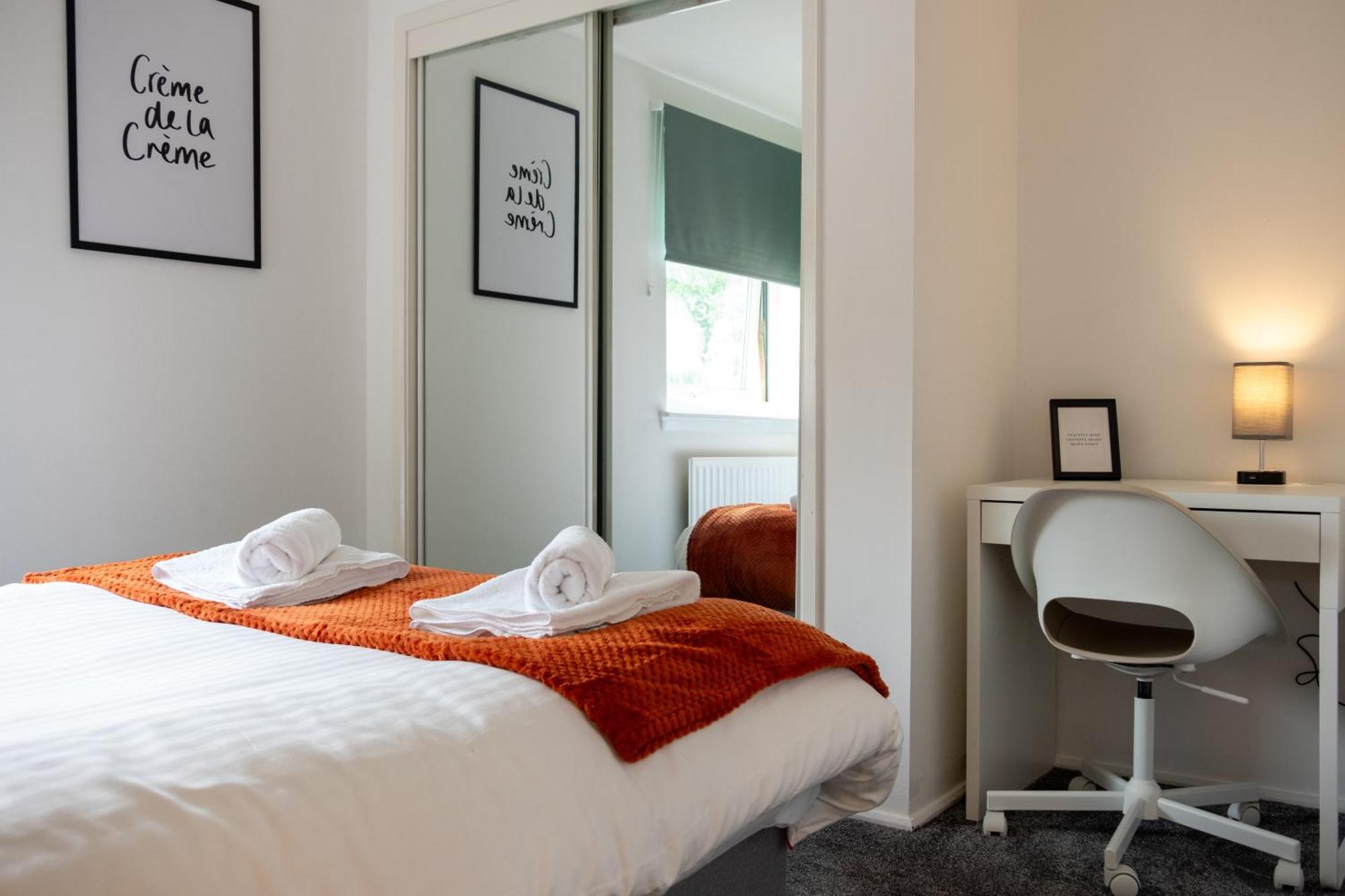 2 Bedroom Beautiful Apartment In Motherwell Mossend 외부 사진
