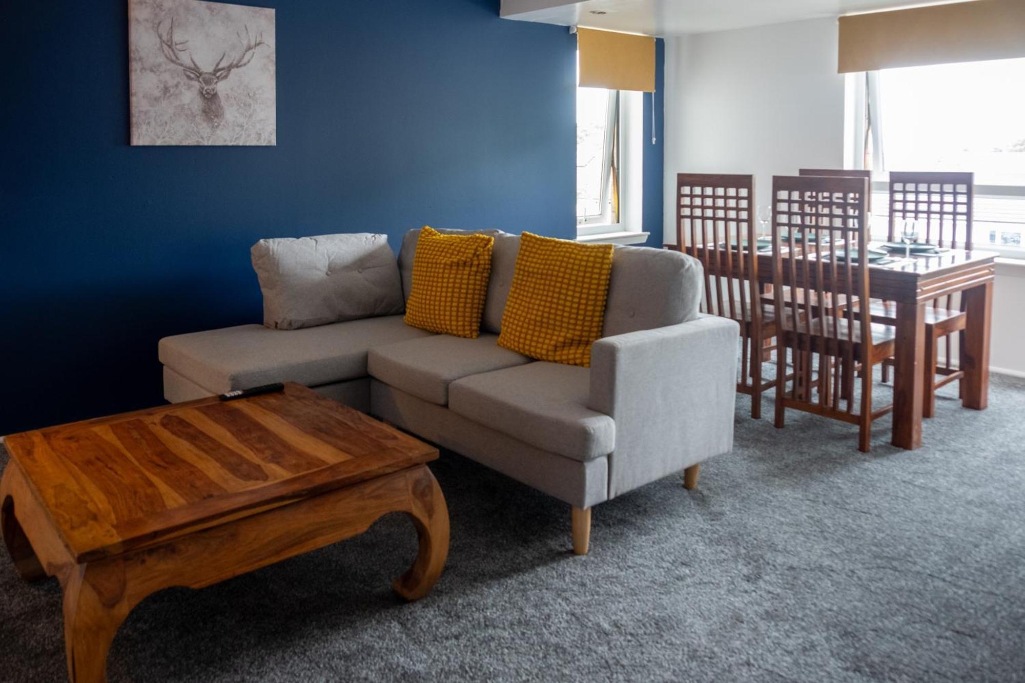 2 Bedroom Beautiful Apartment In Motherwell Mossend 외부 사진